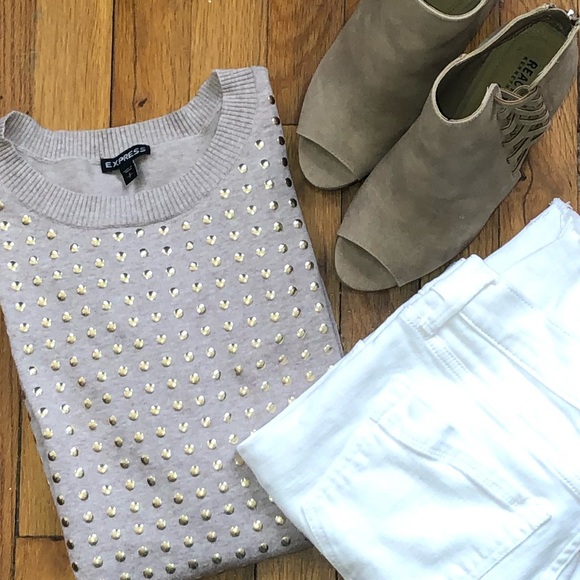 Express Sweater - Picture 1 of 4
